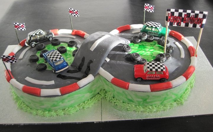 11 Photos of Awesome Car Cakes 11 Photos of Awesome Car Cakes