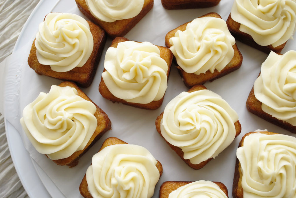 Banana Cake with Cream Cheese Frosting Banana Cake with Cream Cheese Frosting