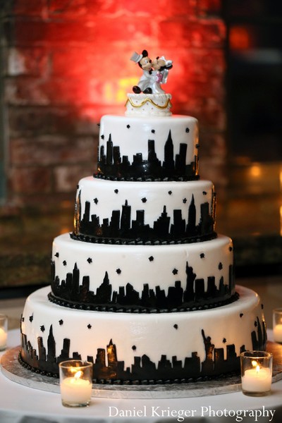 New York Themed Wedding Cake