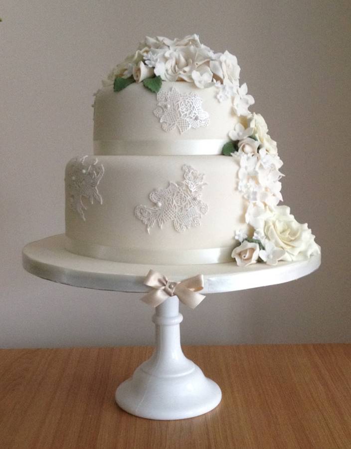 2 tier wedding cakes pictures buttercream tier wedding cake two white cakes photo 2 tier wedding cakes pictures buttercream tier wedding cake two white cakes photo