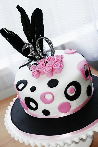 12 30th birthday cakes