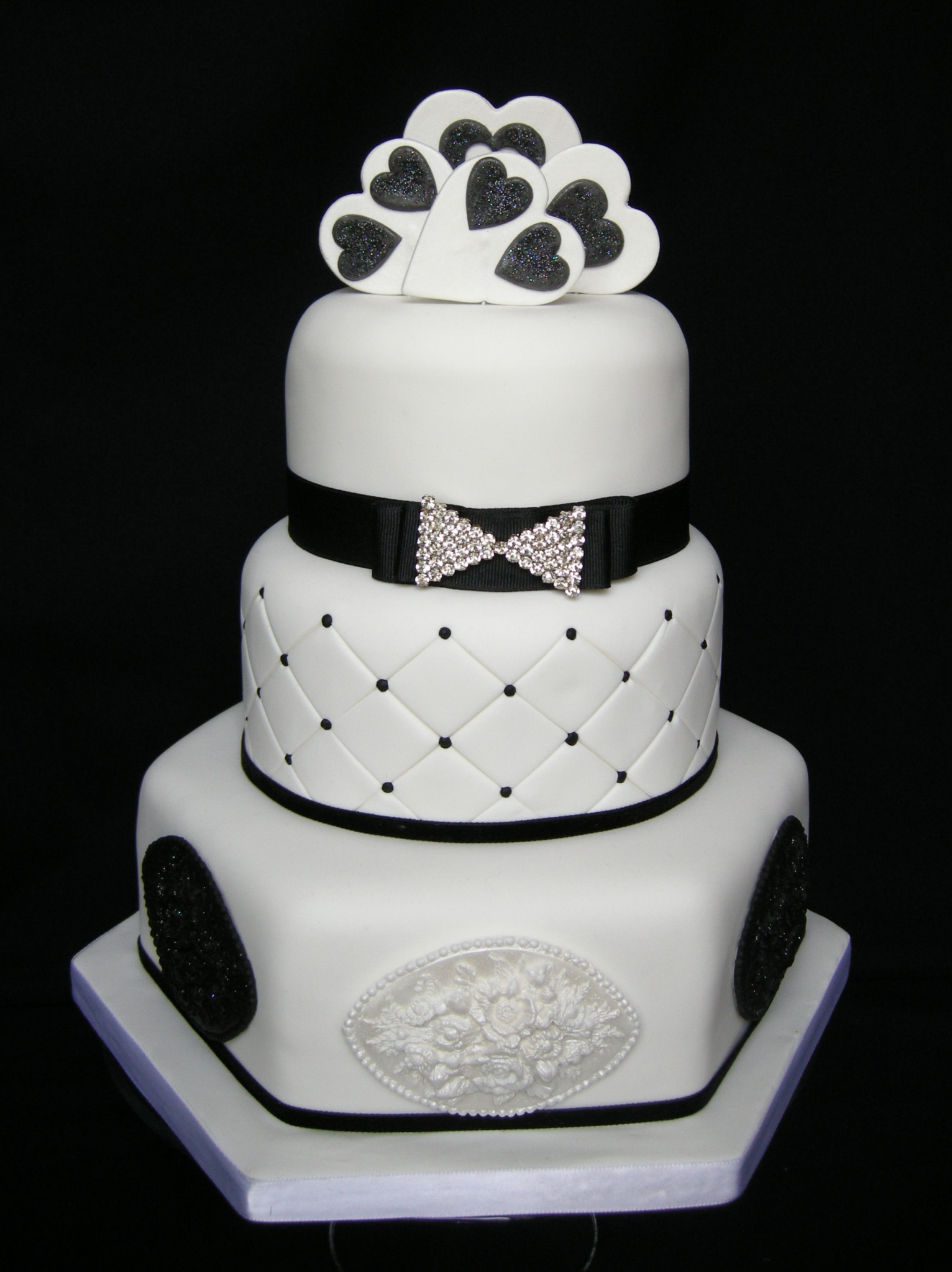 Black and White Anniversary Cake Black and White Anniversary Cake