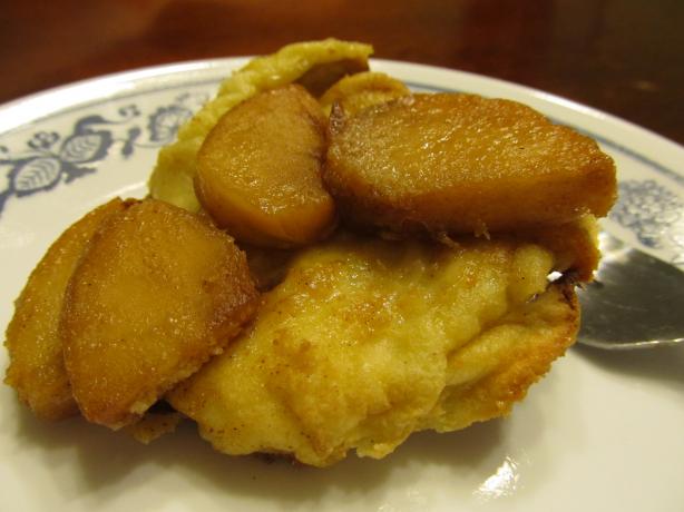 Muffin-Tin Apple Pancakes Muffin-Tin Apple Pancakes