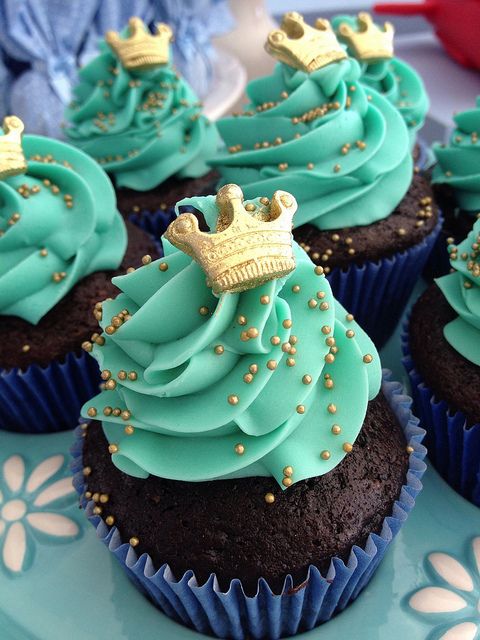 Royal Prince Cupcakes
