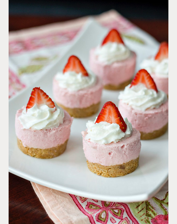 Strawberry Mini Cheesecake Bites Strawberry Mini Cheesecake Bites