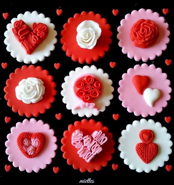Valentine's Day Cupcakes Valentine's Day Cupcakes