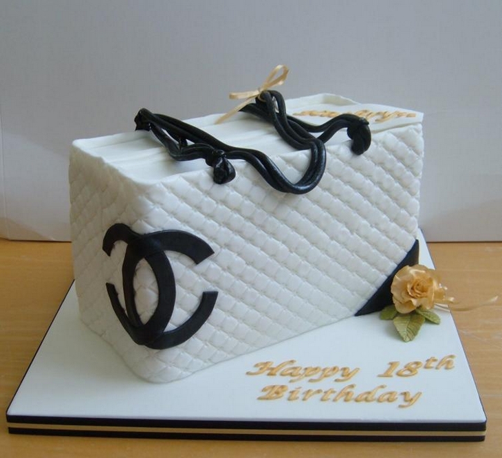 Purse Shaped Birthday Cake Purse Shaped Birthday Cake