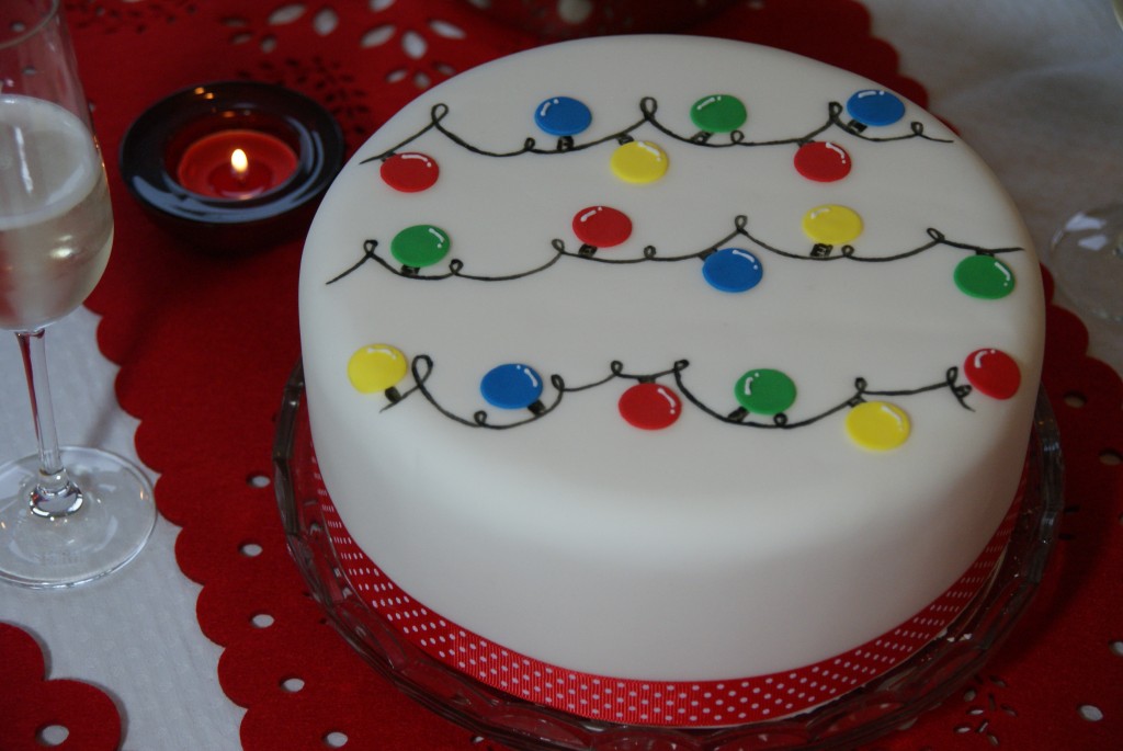 Simple Christmas Cake Decorating Simple Christmas Cake Decorating