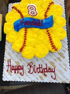 Softball Cake Made Out of Cupcakes Softball Cake Made Out of Cupcakes