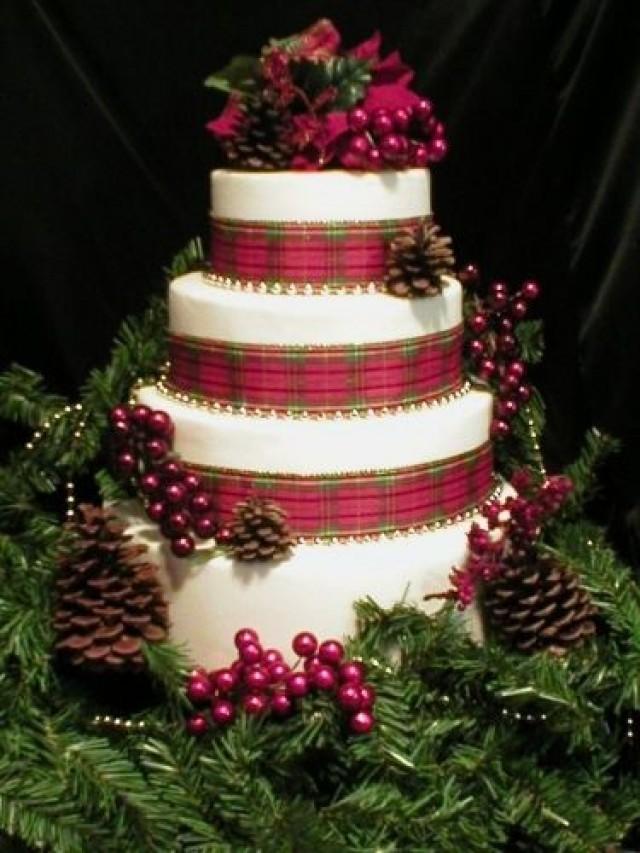Winter Christmas Wedding Cake Winter Christmas Wedding Cake