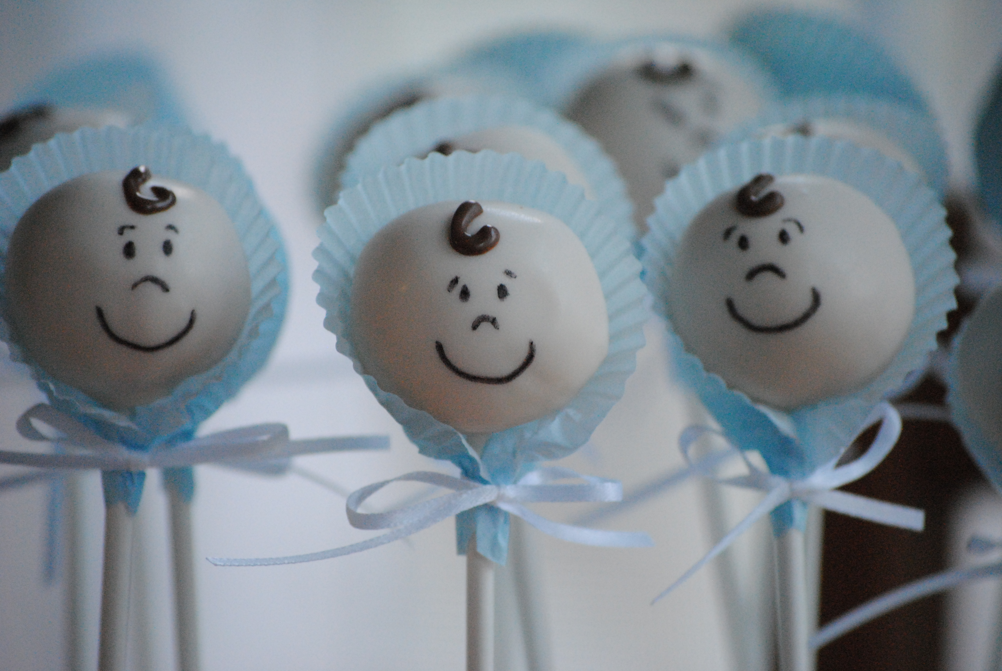 12 Cute Baby Shower Cakes Or Cake Pops Photo Baby Shower Cake