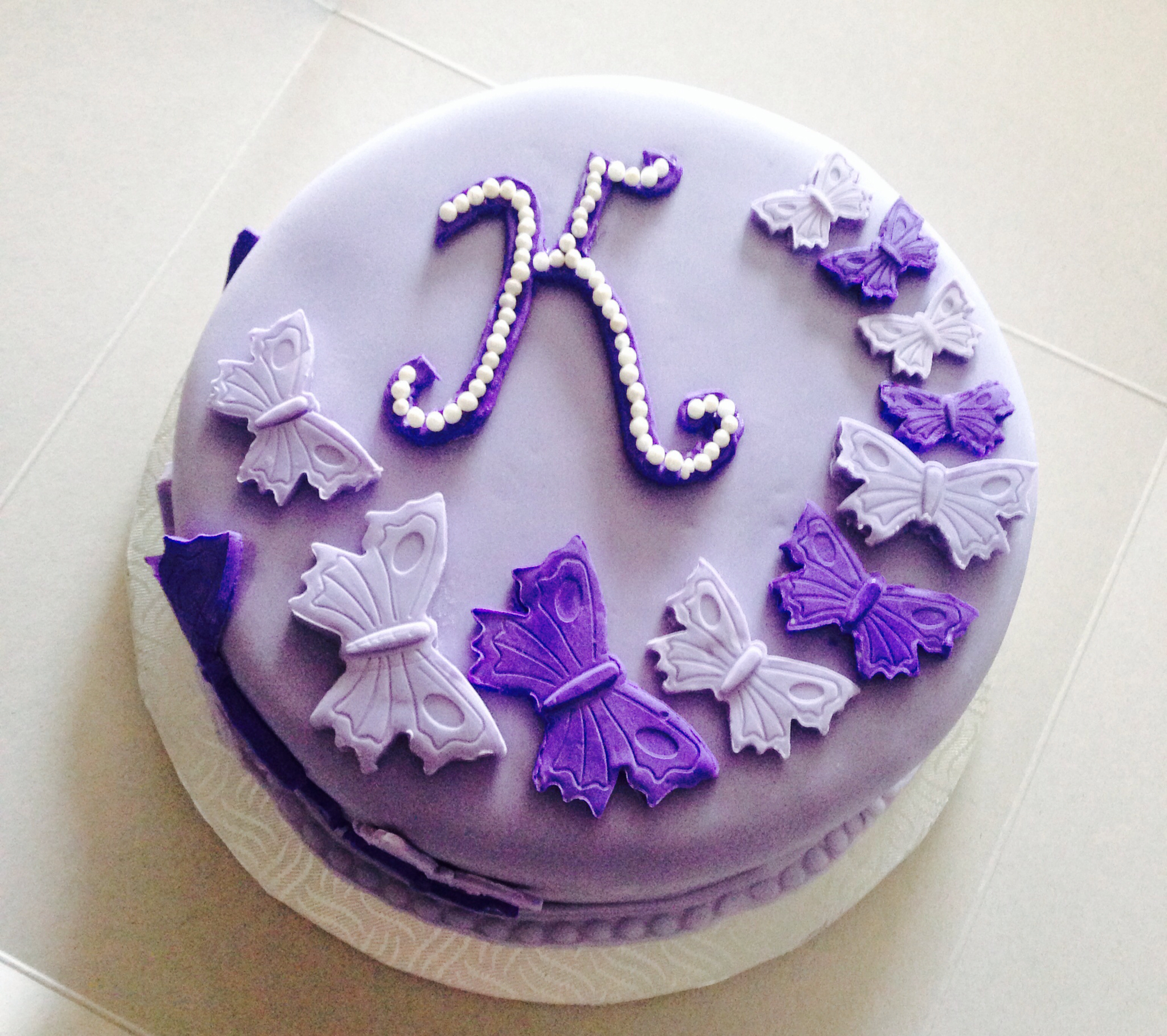 Fondant-Cakes-With-Butterflies Fondant-Cakes-With-Butterflies