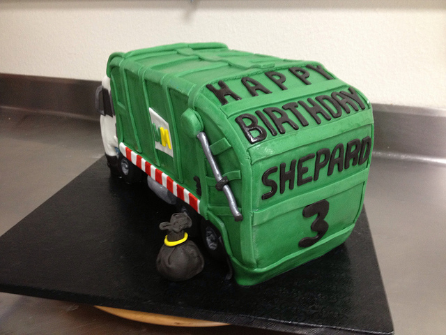 Garbage Truck Birthday Cake Garbage Truck Birthday Cake