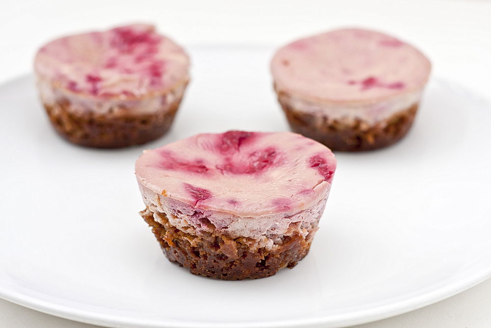 Mini Raspberry Cheesecakes Mini Raspberry Cheesecakes