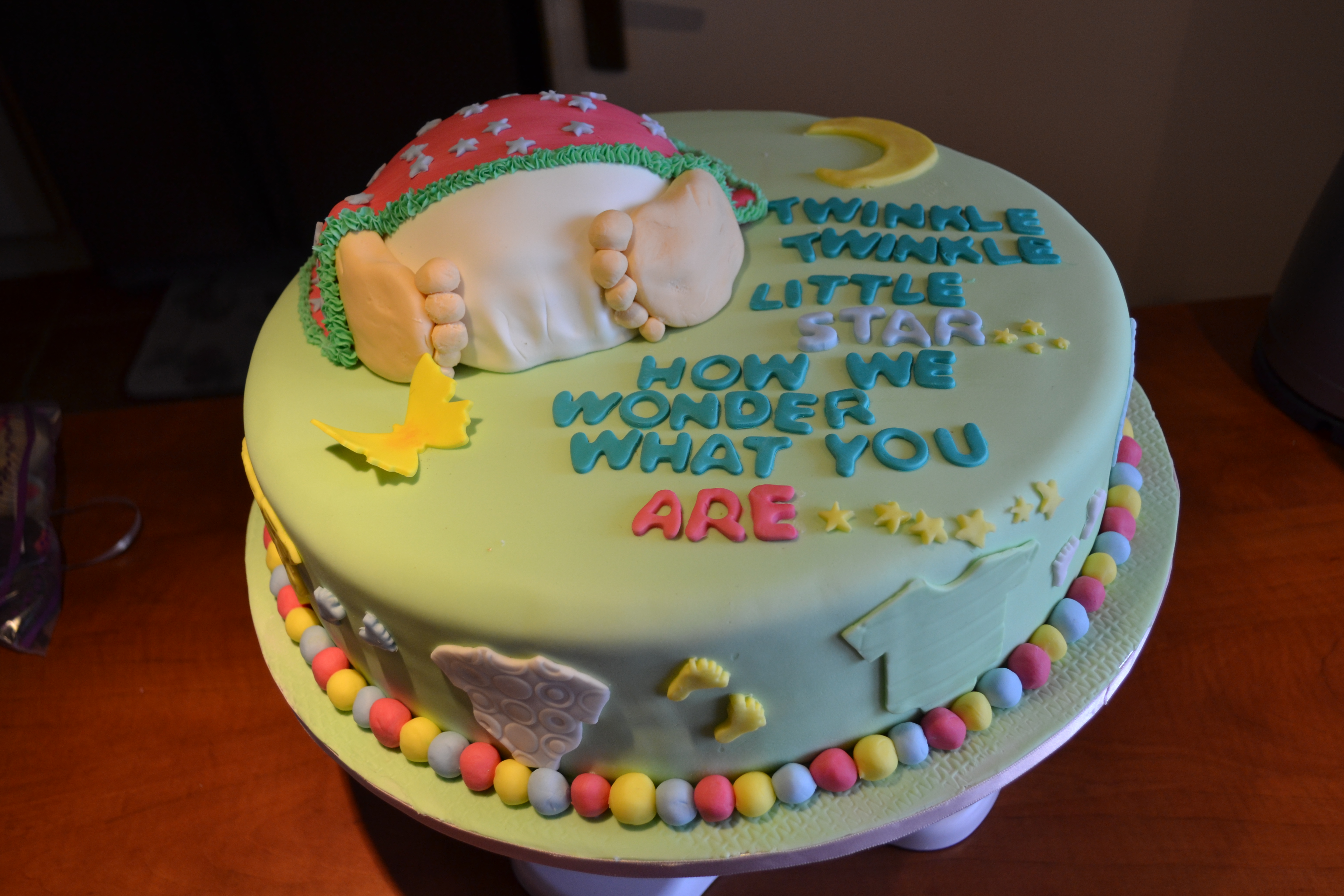 Baby Reveal Cake Baby Reveal Cake