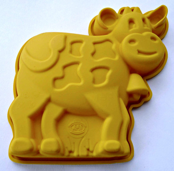 Cow Shaped Cake Cow Shaped Cake