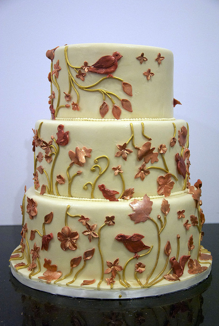 Fall Leaves Wedding Cake Fall Leaves Wedding Cake