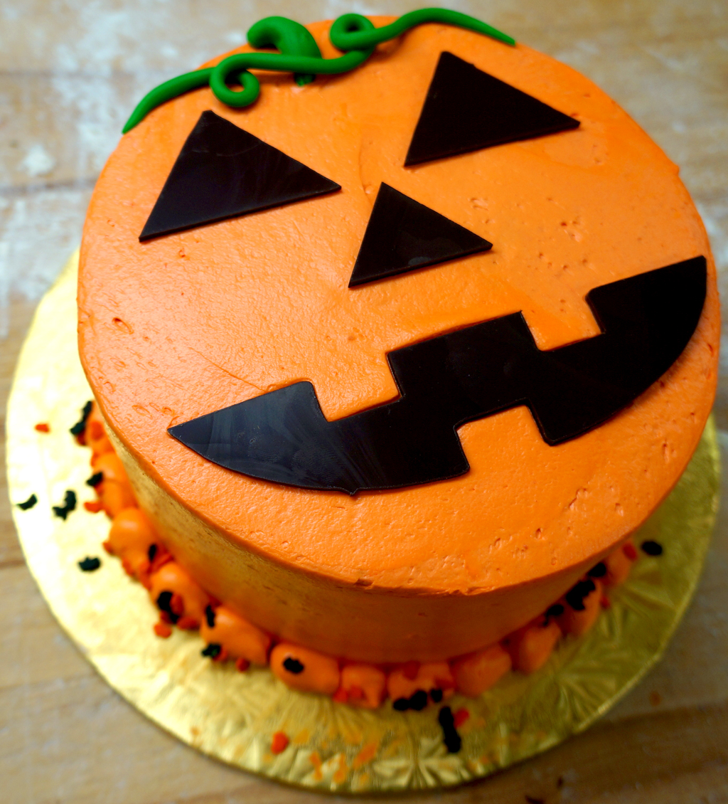 Practical Tips For Halloween Cake.