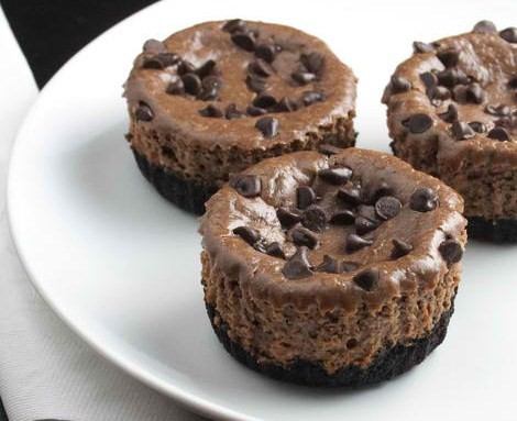 Hazelnut Mini-Chocolate Cheesecakes Hazelnut Mini-Chocolate Cheesecakes