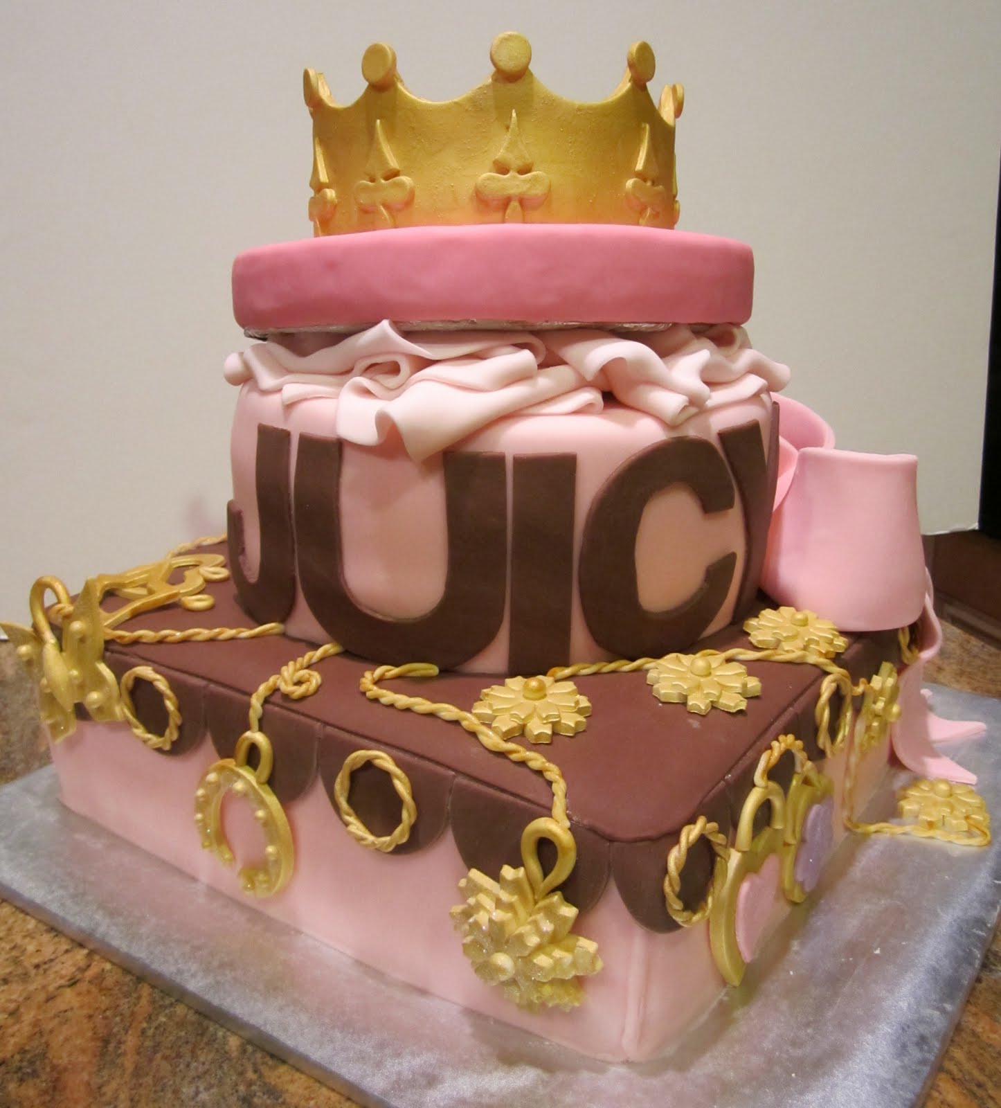 Juicy Couture Baby Shower Theme - Ready To Pop Baby Couture Baby Shower ...