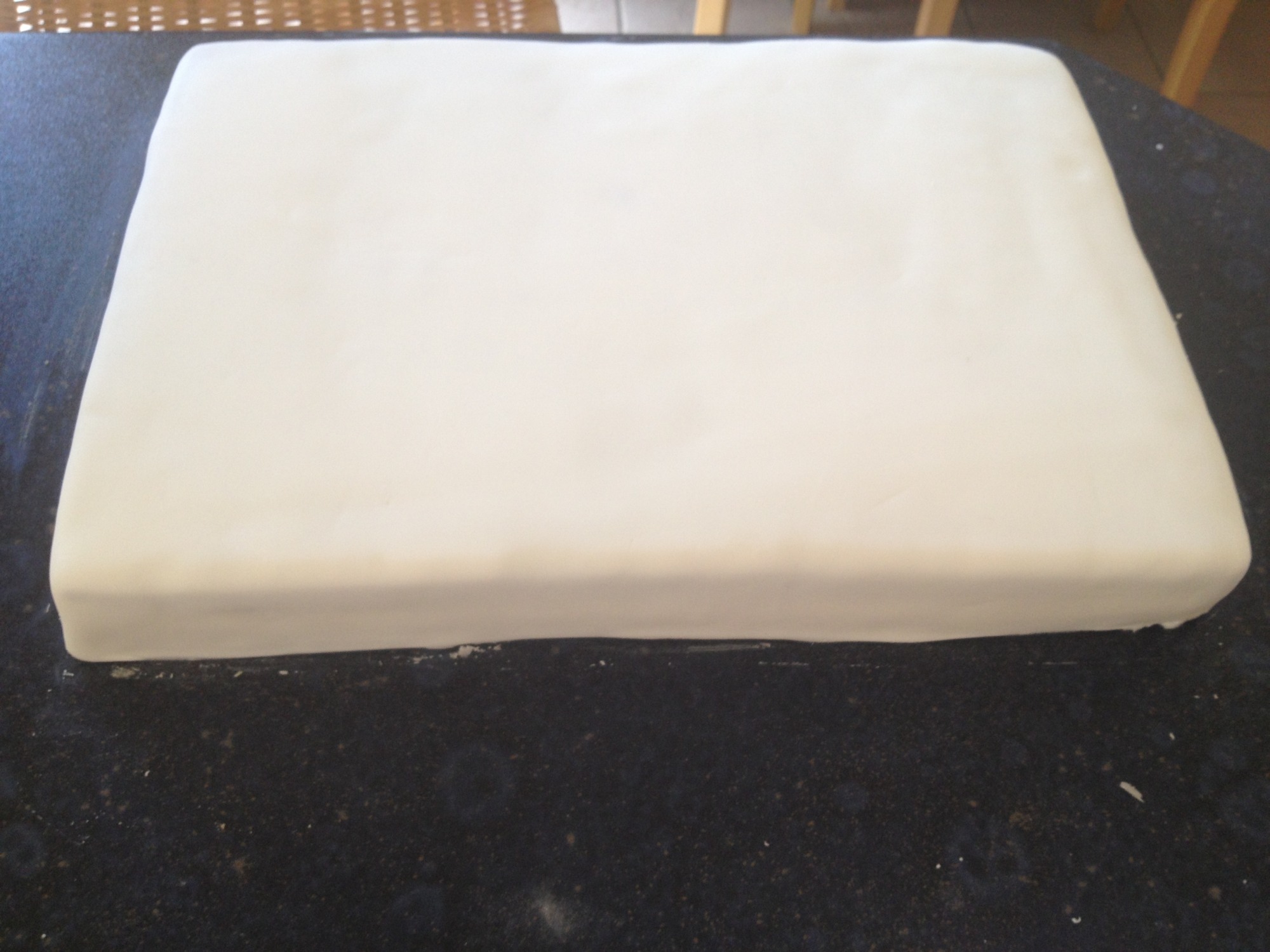 Plain White Square Fondant Cake Plain White Square Fondant Cake