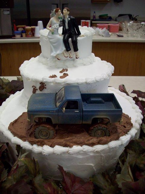 Redneck Mud Truck Wedding Cake Redneck Mud Truck Wedding Cake