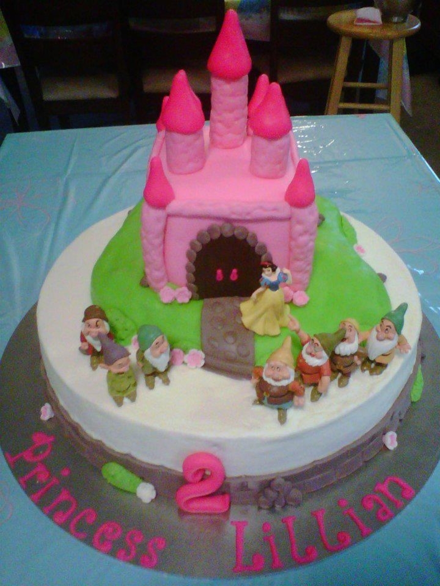 Snow White Castle Cakes Ideas Snow White Castle Cakes Ideas