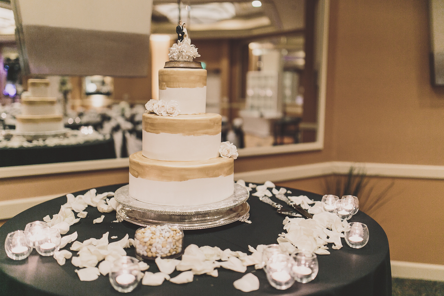 White and Gold Wedding Cake White and Gold Wedding Cake