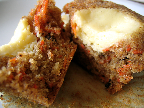 Carrot Cake Muffins with Cream Cheese Filling Carrot Cake Muffins with Cream Cheese Filling