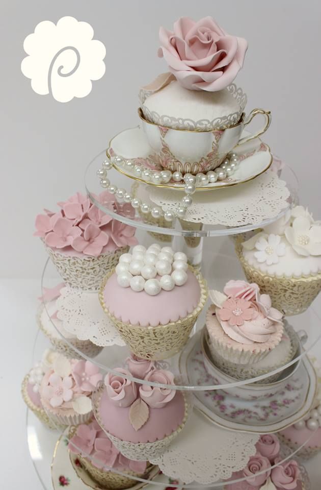 Cupcake Cake Cupcake Cake