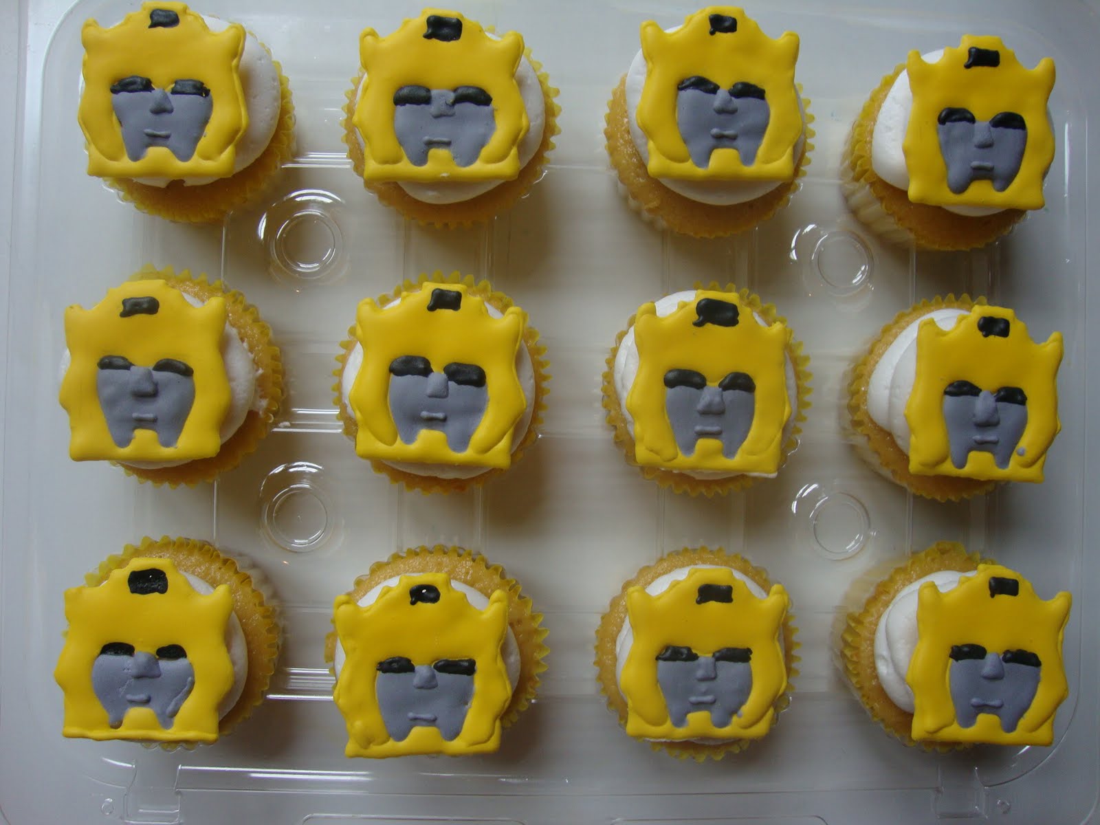 Transformer Bumblebee Cupcake Cake