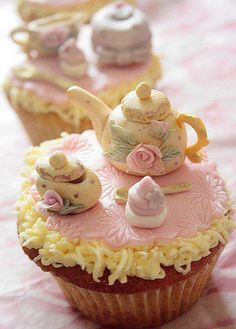 Vintage Tea Party Cupcakes