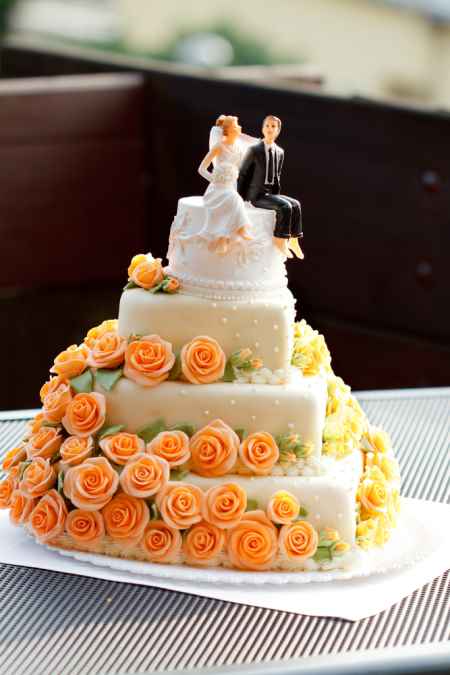 Yellow and Orange Wedding Cake with Flowers Yellow and Orange Wedding Cake with Flowers