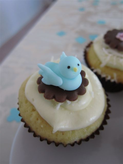 Baby Shower Bird Cupcakes Baby Shower Bird Cupcakes