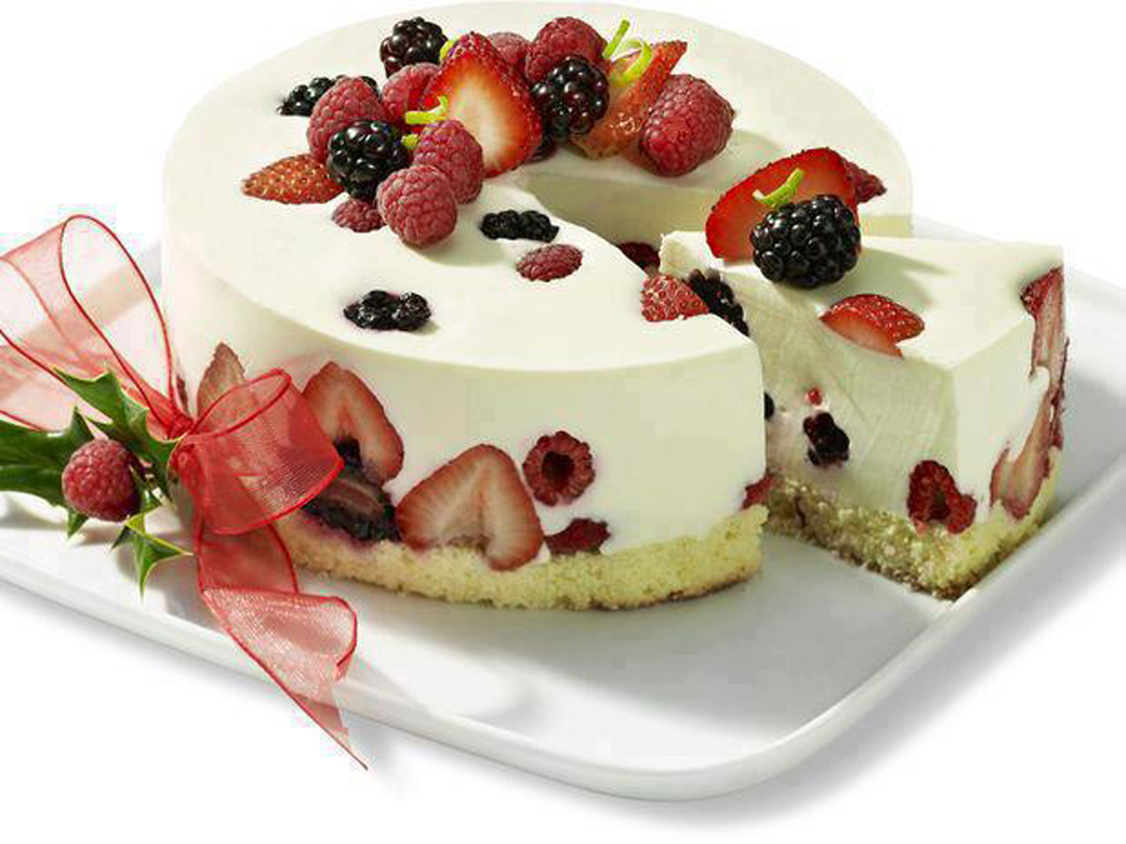Beautiful Cake with Fruit Beautiful Cake with Fruit