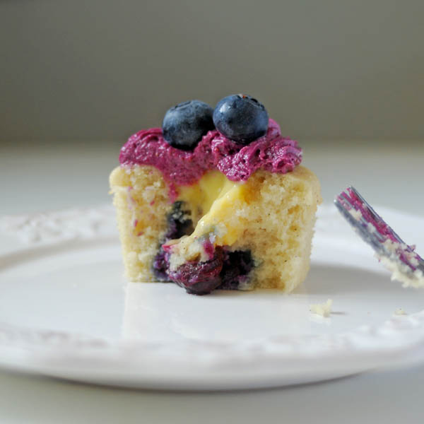 Blueberry Cupcakes with Cream Cheese Frosting Blueberry Cupcakes with Cream Cheese Frosting