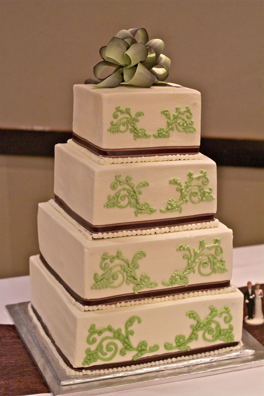 Cake with Scroll Work Cake with Scroll Work