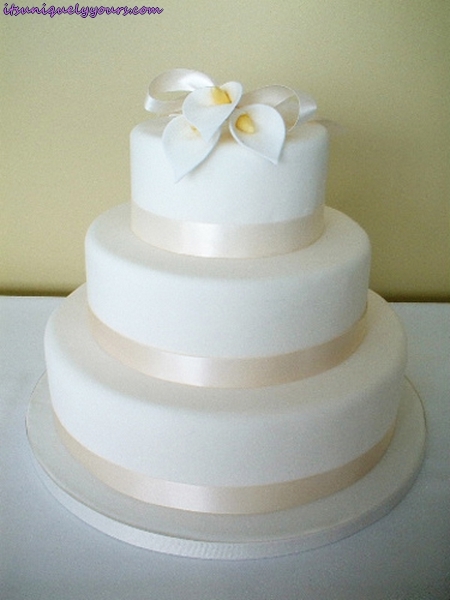 Elegant Fondant Wedding Cake Elegant Fondant Wedding Cake
