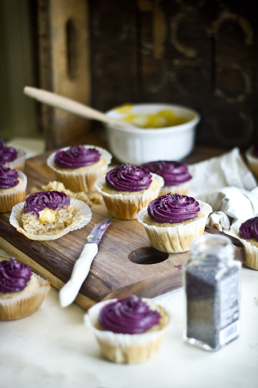 Lemon Blueberry Cupcakes with Filling Lemon Blueberry Cupcakes with Filling