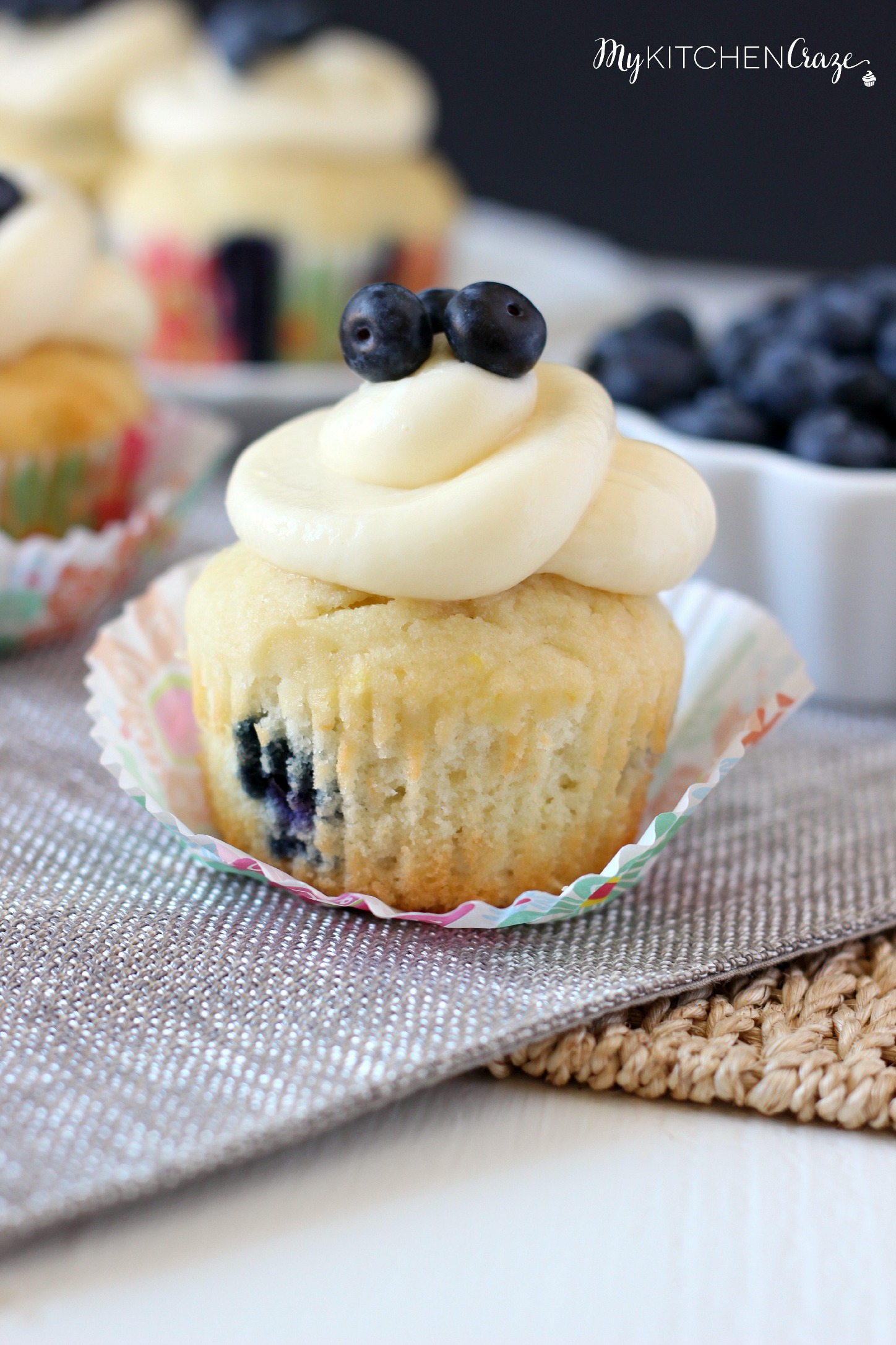 Lemon Blueberry Cupcakes Lemon Blueberry Cupcakes