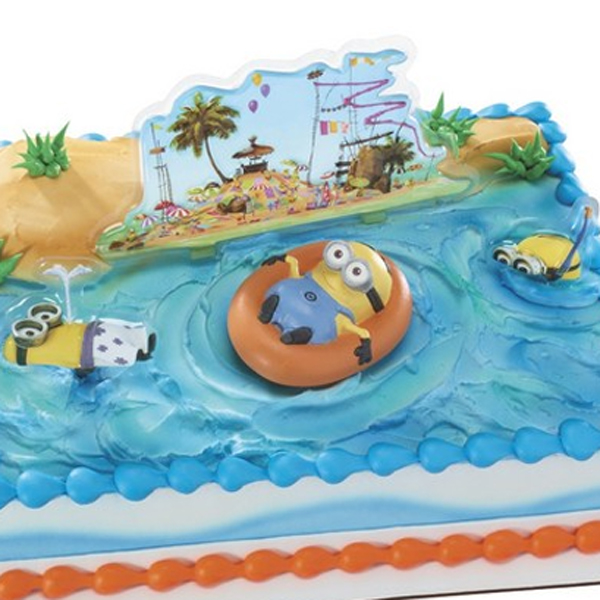 Minions Beach Party Cake