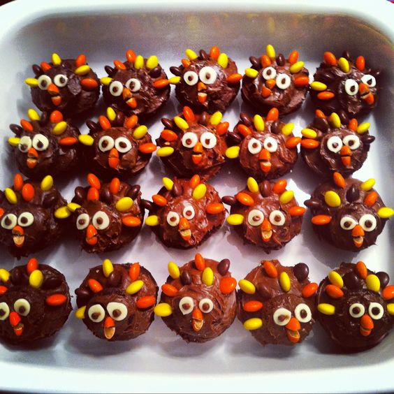 Reese's Pieces Turkey Cupcakes Reese's Pieces Turkey Cupcakes