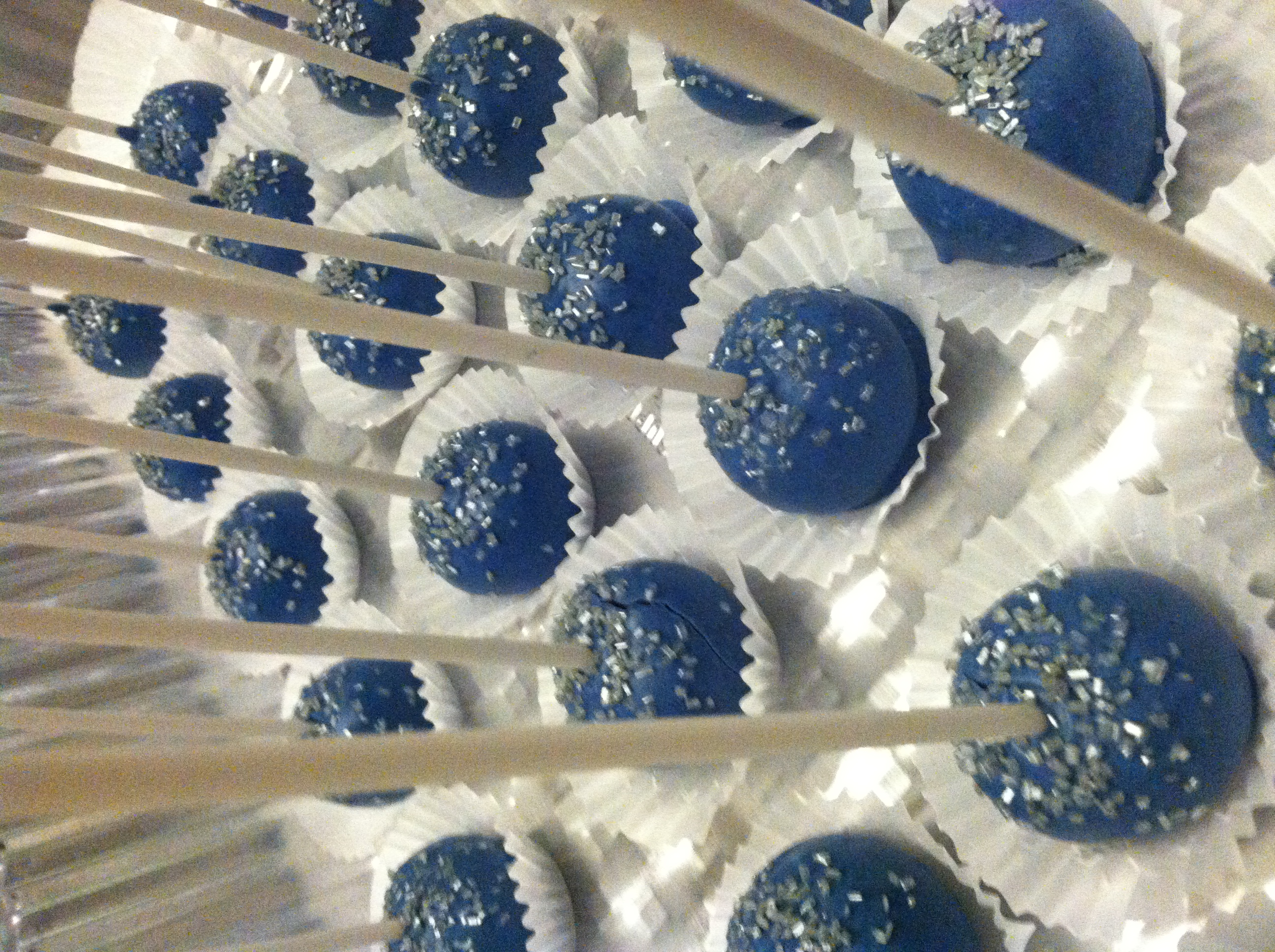 Royal Blue and Silver Cake Pops Royal Blue and Silver Cake Pops