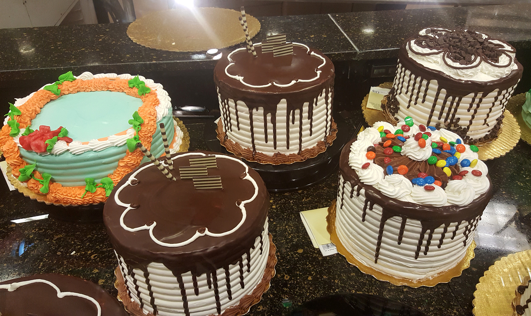 Safeway Cupcake Cakes