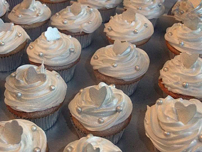 Silver Heart Cupcakes Silver Heart Cupcakes