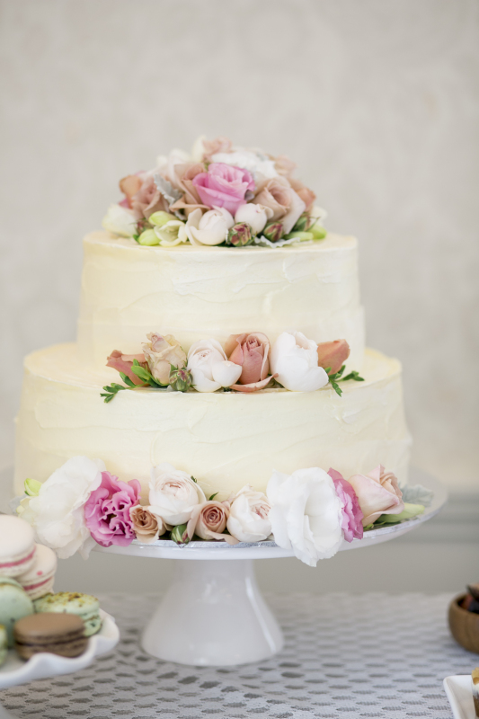 2 Tier Wedding Cake with Buttercream Flowers