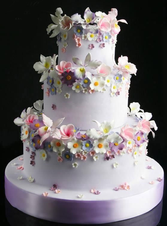3 Tier Wedding Cake with Flowers 3 Tier Wedding Cake with Flowers