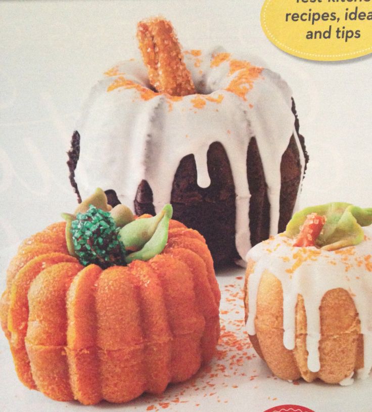 4 Photos of Stacked Bundt Cakes