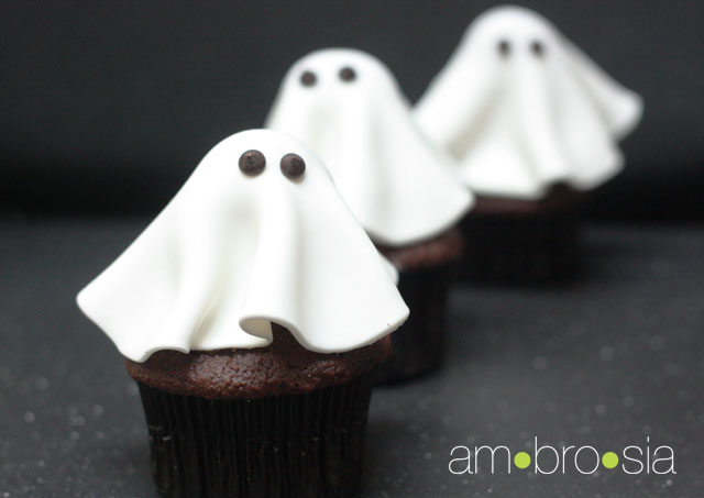 5 Photos of Fondant Ghost Cupcakes 5 Photos of Fondant Ghost Cupcakes