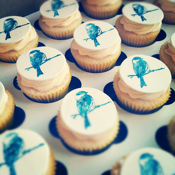 5 Photos of Stamped Fondant Cupcakes 5 Photos of Stamped Fondant Cupcakes